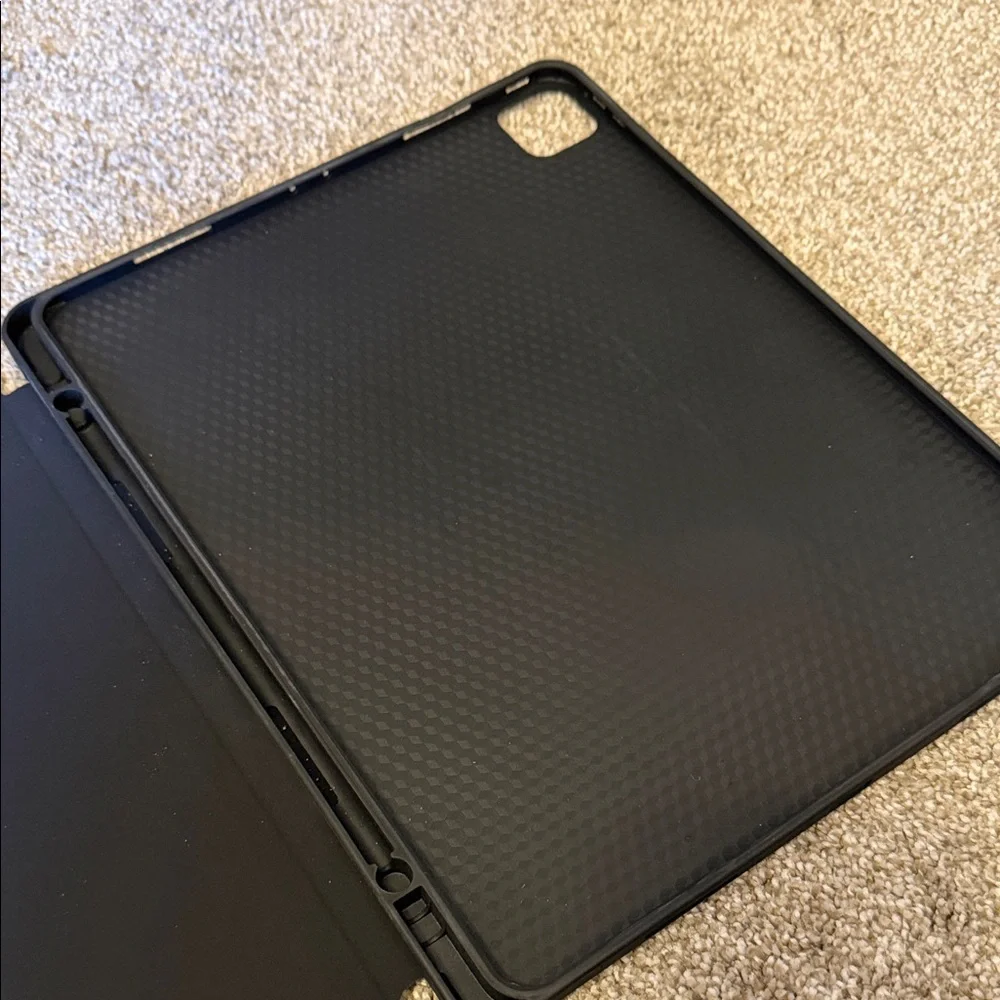 Black Ipad Pro Cover